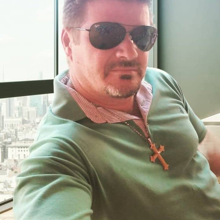 Te dar meu sobrenome é forte heim 🥺💔 . . . #ÉPraSempreTeAmar Guilherme ...