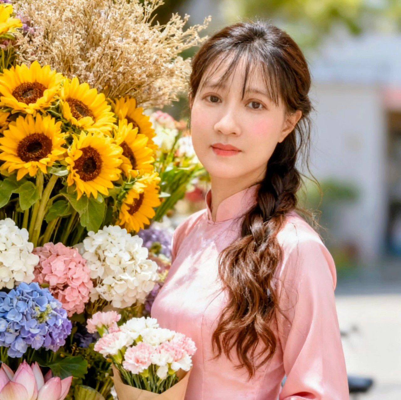 Được hởm nghỉ,ở nhà đưa đón các con đi học. #Hocsinh #Doisonghangngay # ...