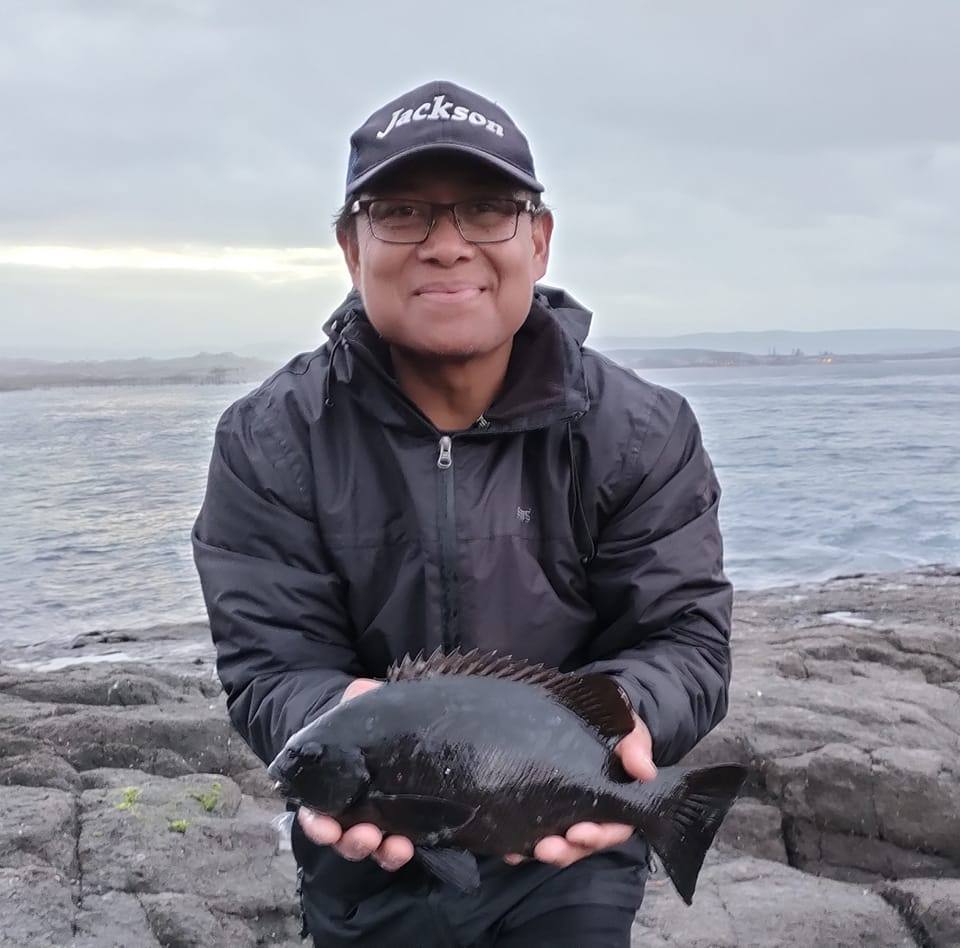 We should release the fish back into the sea .It has a lovely color ️ ...