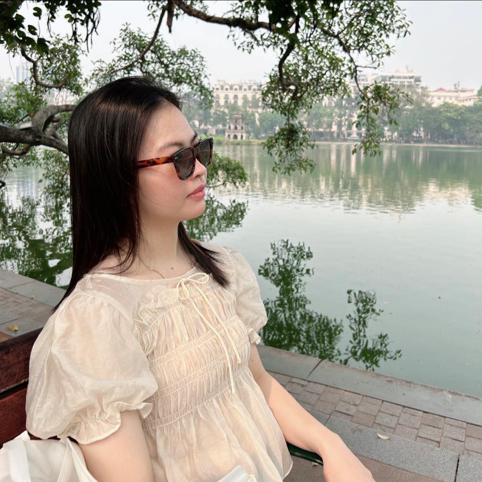 Rẻ lắm rồi chủ cần bán gấp 2Ngủ2 vệ sinh 2 ban công phân khu cao cấp ...