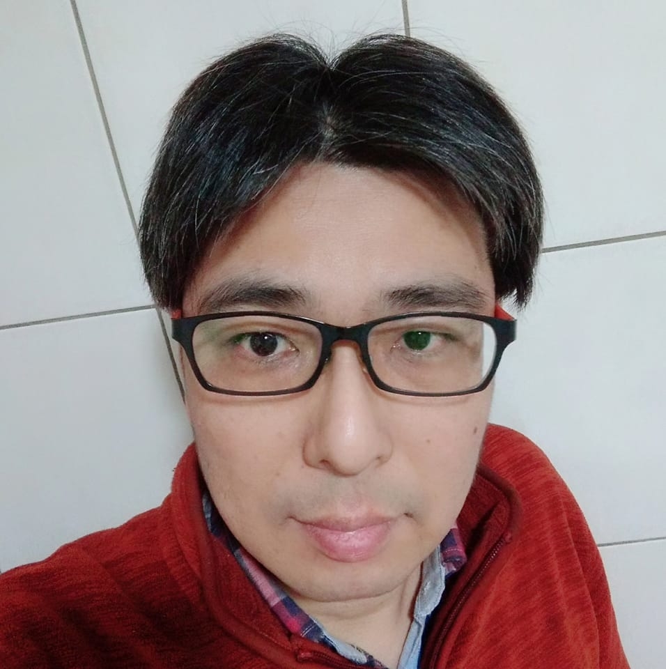 各位帥哥美女 | Facebook