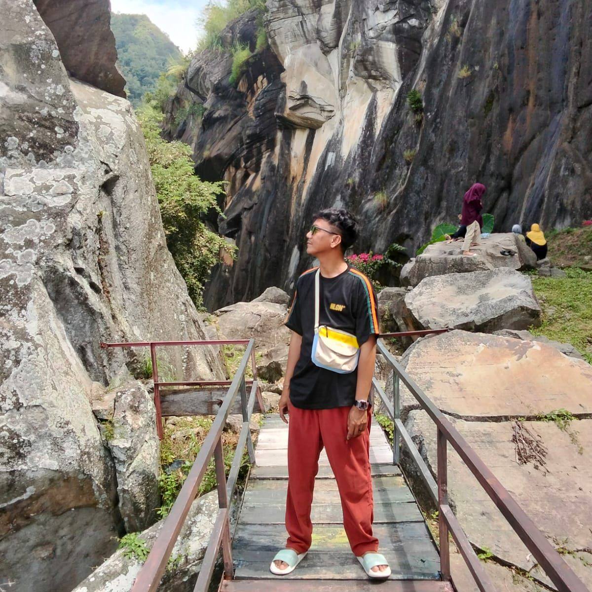 Simulasi ketemu lan mamanik karena mengko tgl.17 september manggung ...