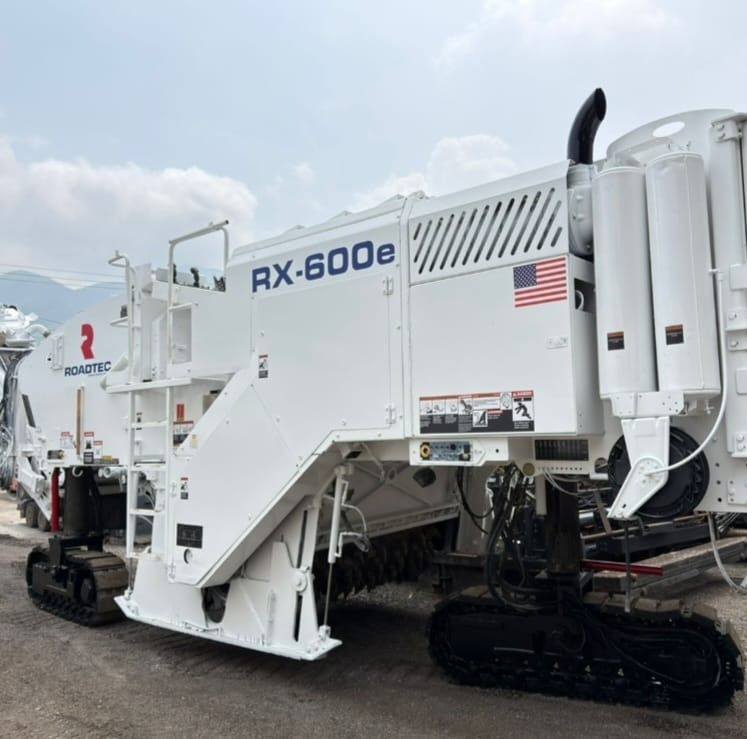 Asphalt life | Any tips for our paver operator to stop bumping these ...