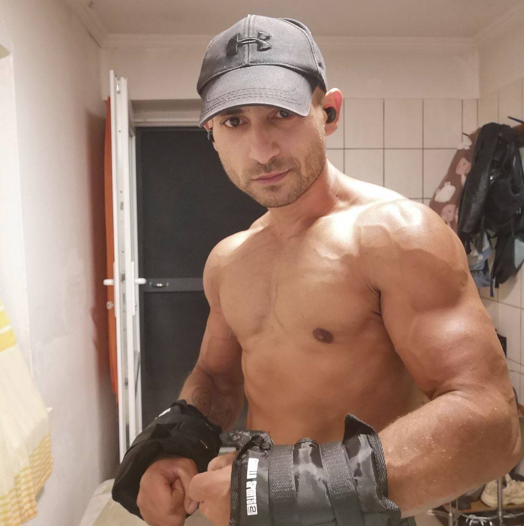 János Rostás