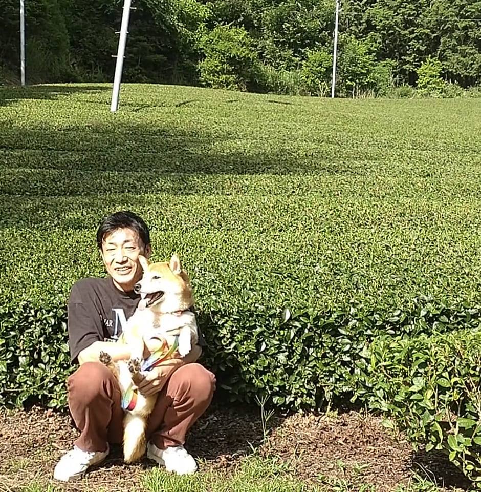 今日の終わりに🫶シゲと柴犬のハナが毎日を生きるどこかの誰かに文を届けます。 #生きる#文#詩人 #感謝 #犬 | Shigehiko Okano