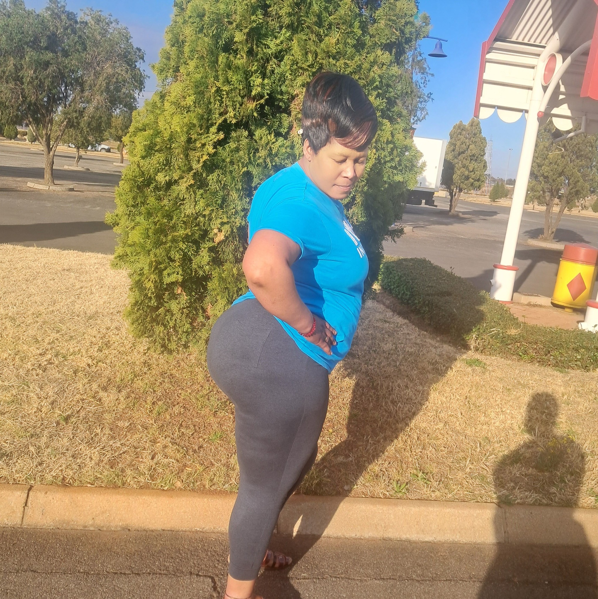 Mbinga inozikanwa nepasi rese kuvigwa isina musoro what a disgusting ...