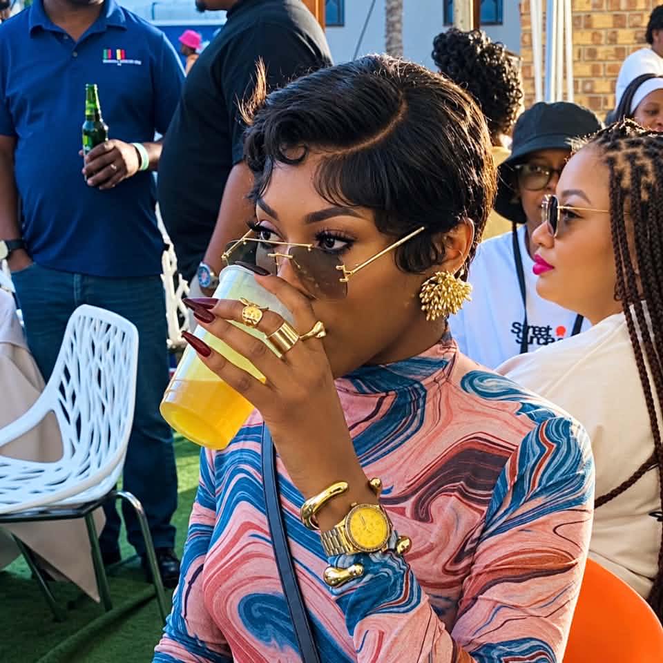 Anathi Chris Mua