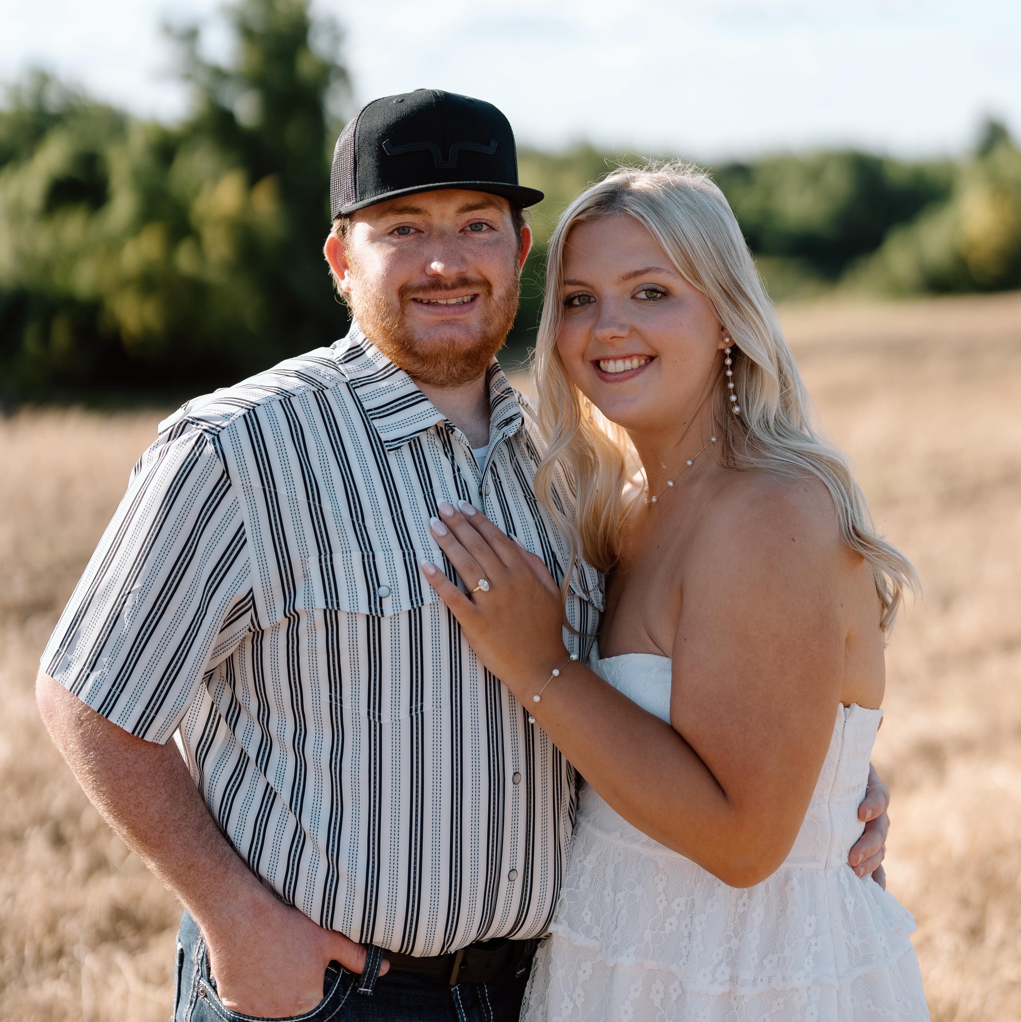 Zoey Campbell - Wedding items for sale! I’ll be posting... | Facebook