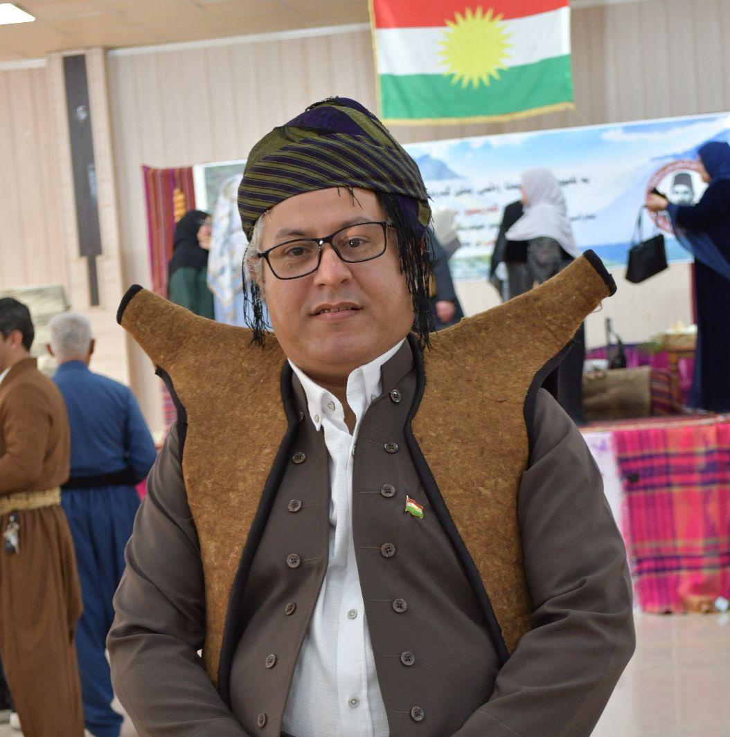 شوێنەوارناسی - بۆ ئەنجومەنی وەزیران . ڕیزێك له‌ گه‌وره‌ پیاوانی ...