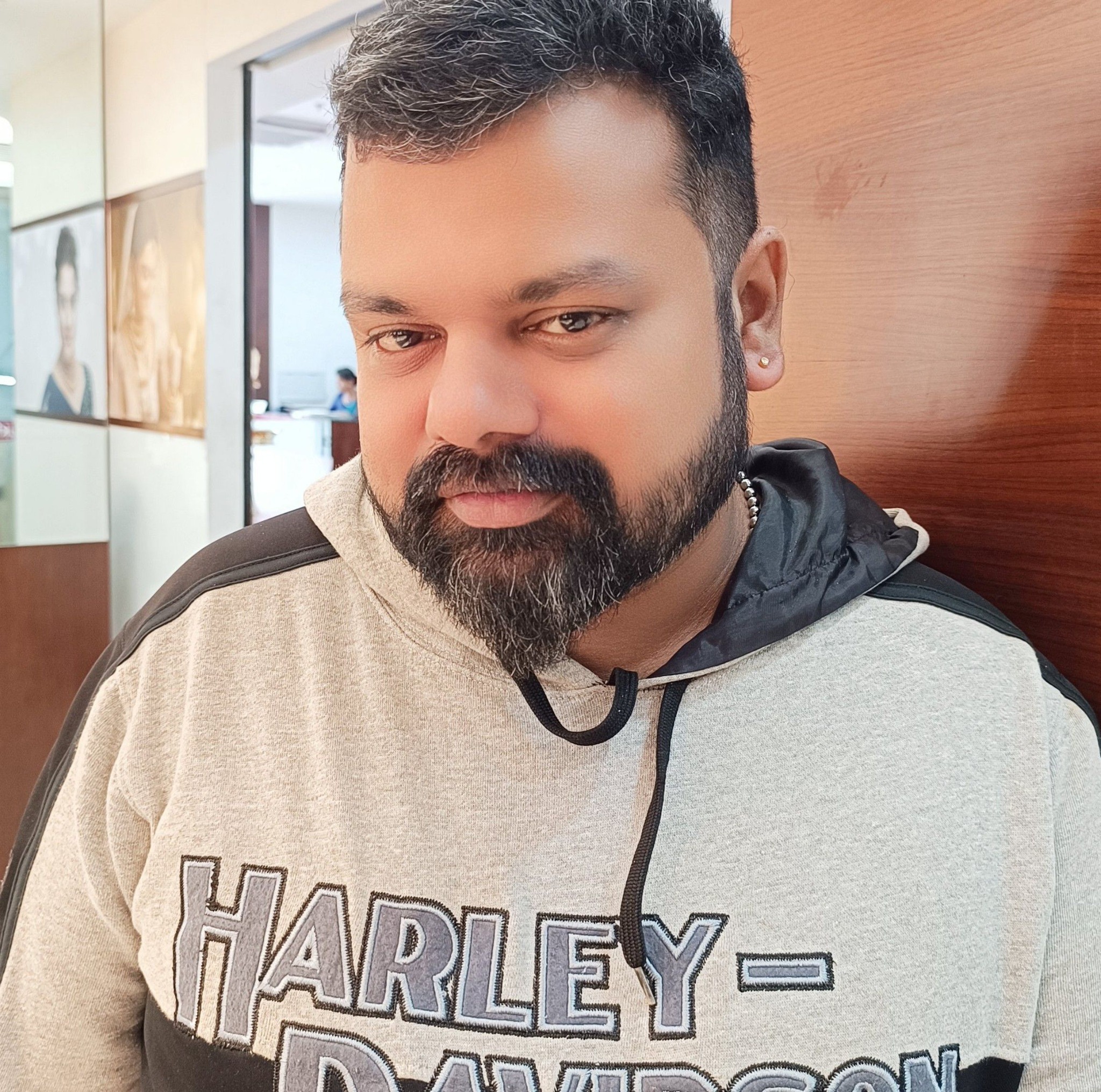 Jayesh R Malanadu