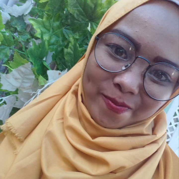 Neng Rini Herliyani