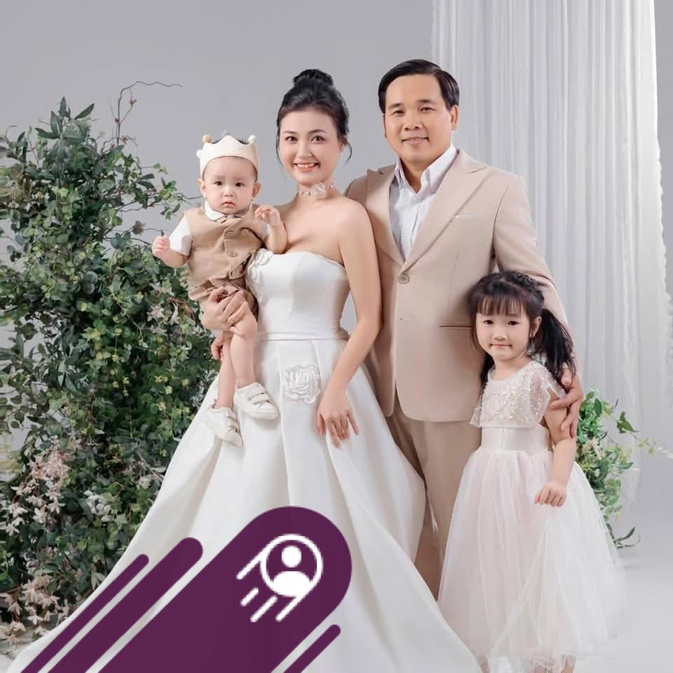 Mình tìm gia sư/trung tâm/thầy cô dạy econ,math và computer science ạ ...