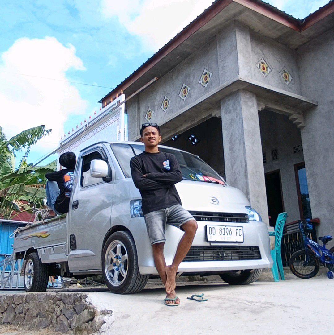Unit pintu toko tersusun rapi 👍 #bengkellas | Hasby Azis