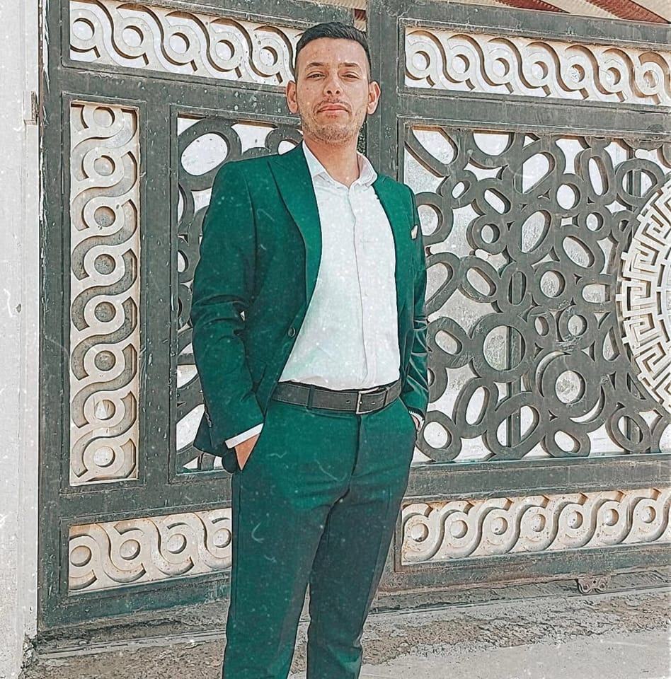 Mustafa English