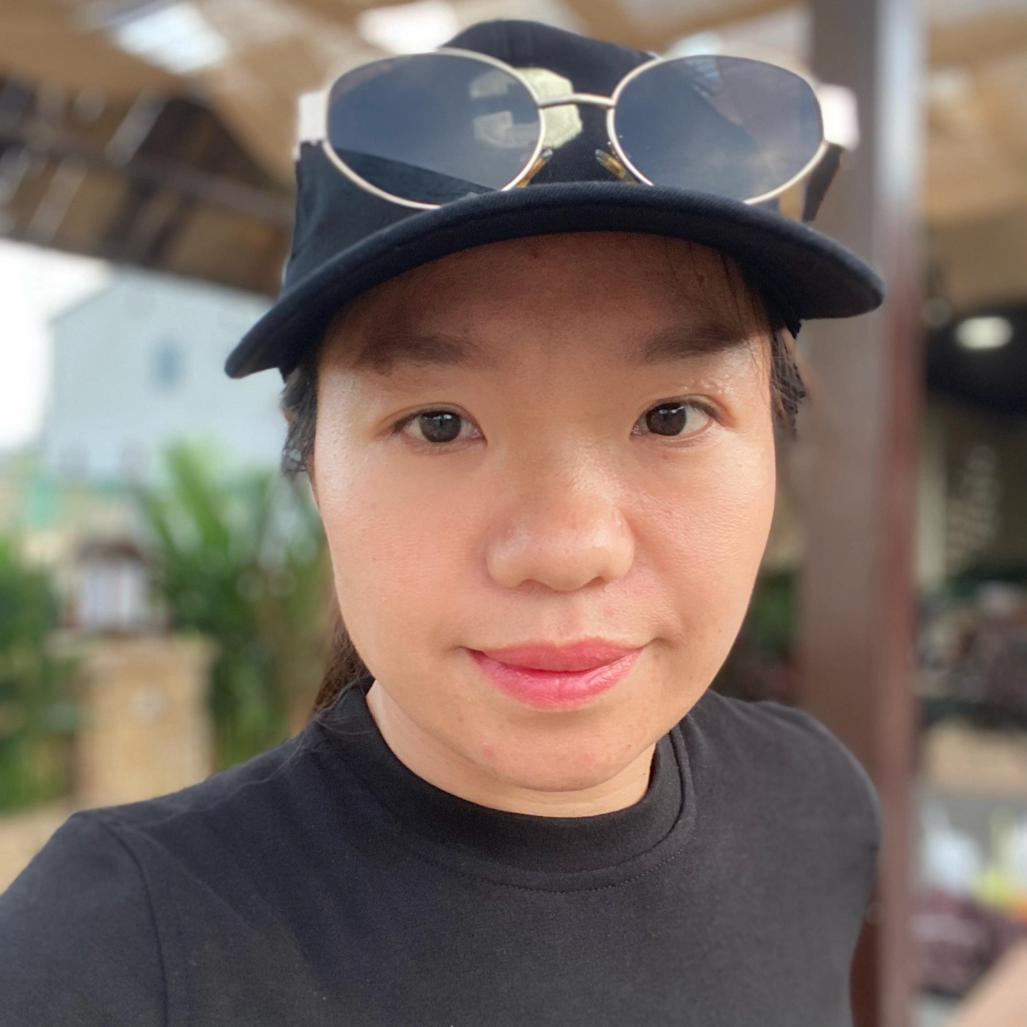 12h trưa U40 mình làm gì? Em nhặt rau + có 