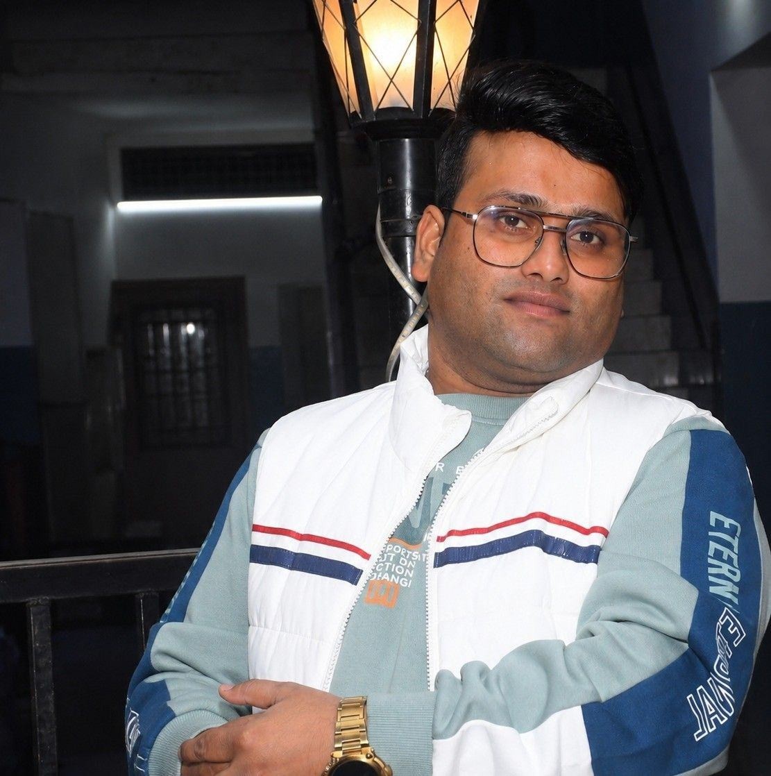 Farman Official