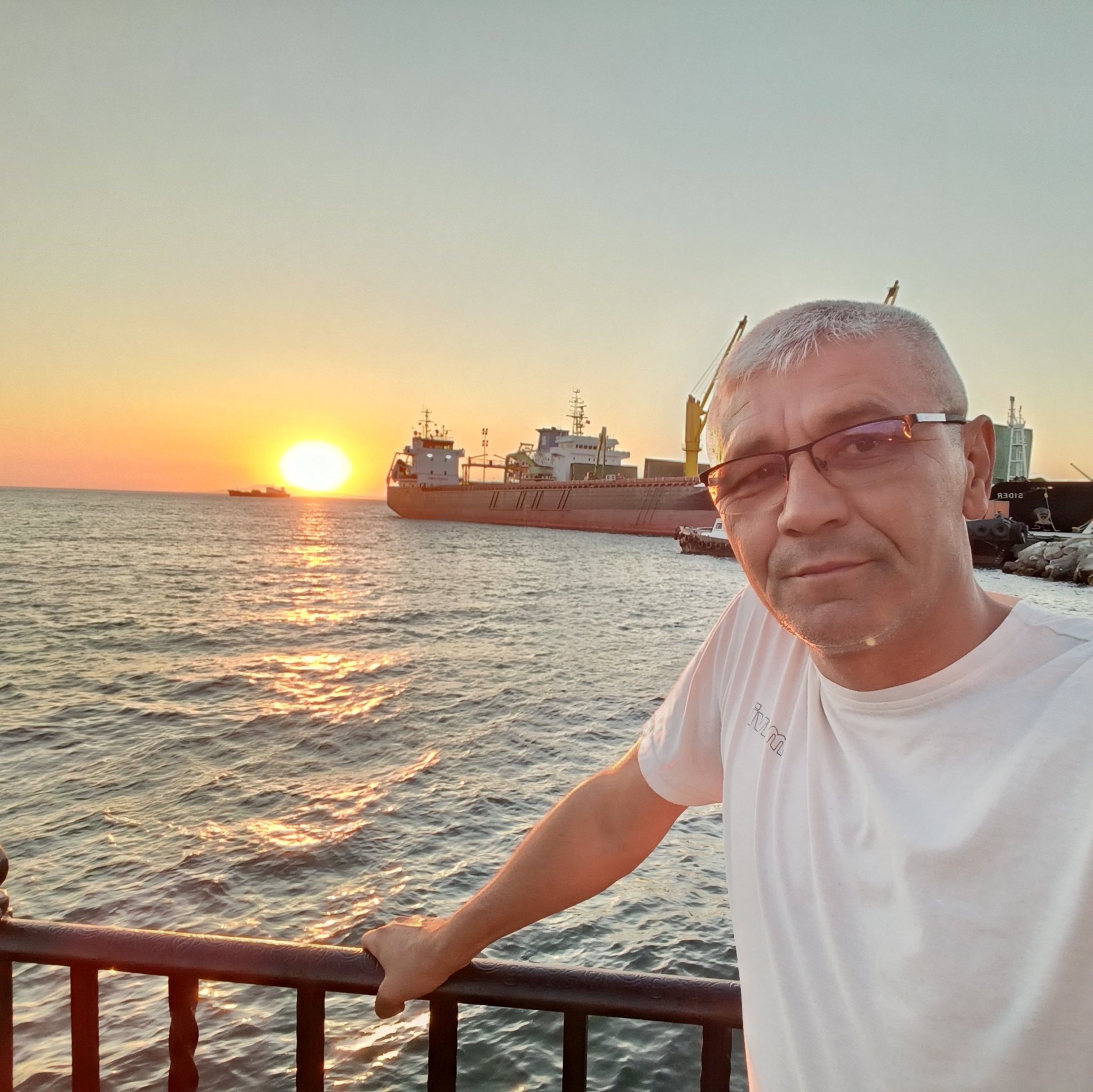 bilen birinden cevap bekliyom ben çıkamıyorum | Ahmet Orak