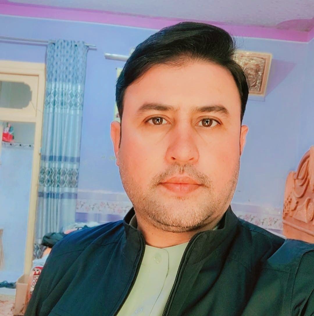 که څه هم دې مولوی سره زه په ځینو الفاظو او خبرو نظر اختلاف لرم البته نن ...