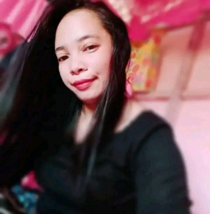Habang papalayo ang aking hakbang bumabalik sa akin ang ala ala ng ...