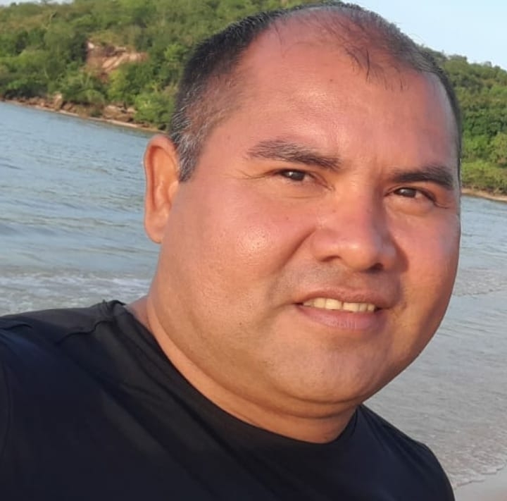 Balsa afunda no Igapó-Açu, na BR-319, e provoca grande fila de ...