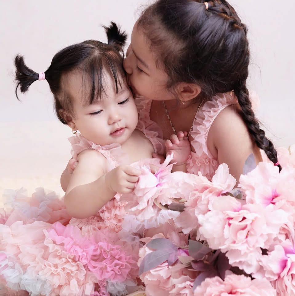 Chiều nay e có bánh bơ mini +sốt trứng mật ong. 1 set 10cai +1hu bơ ...