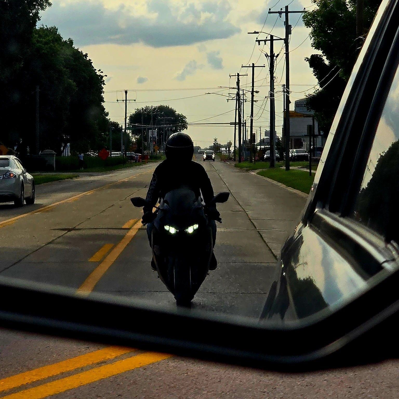 Cruising through the afternoon. Drop a comment below if you ride too! # ...