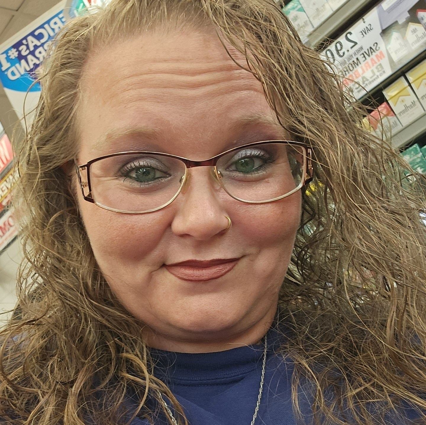 Amazon.com holla atcha girl | Elizabeth Stevens