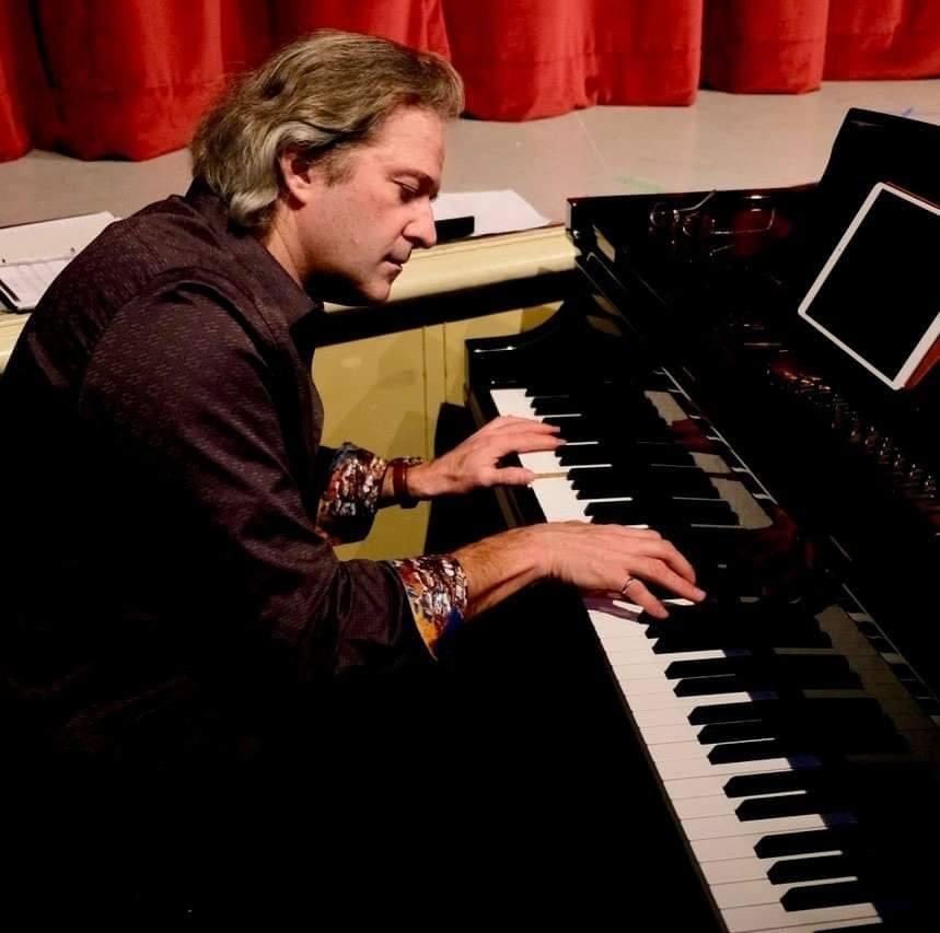 I have a new keyboard that can do a lot of things! I decided to record ...