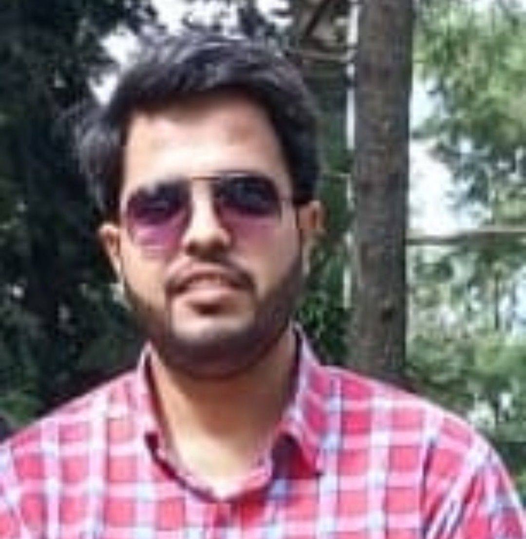 یہ بچہ جو اپنا نام و پتہ بتانے سے قاصر ہے۔اس کا ذہنی توازن درست نہیں ہے ...