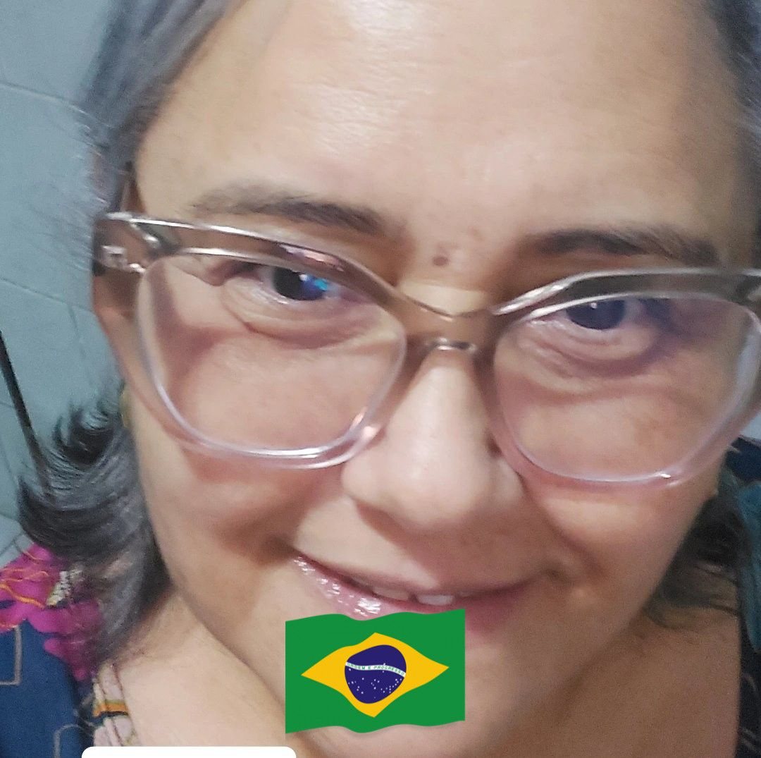 Angela Maria | Facebook