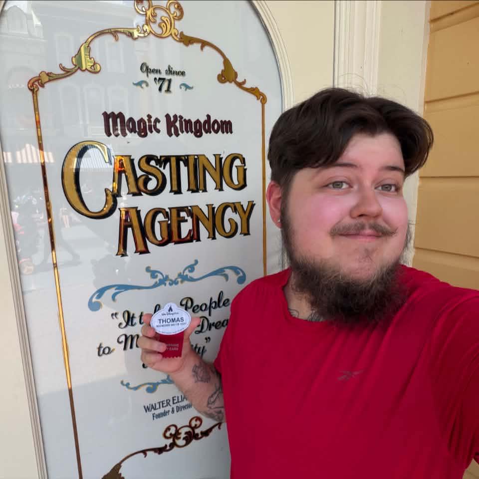 Disney College Program 2026 & 2027 °o° | To the cast member who jumped ...