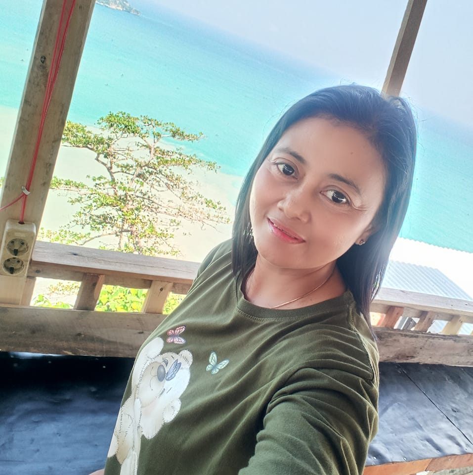 Leny Thea on Reels