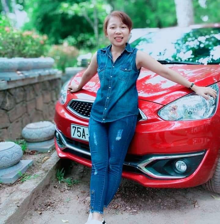 Đóng cải lương mà Mẹ tập trung nghe con hát quá ️ ️ ️ #hatlaniemvui # ...
