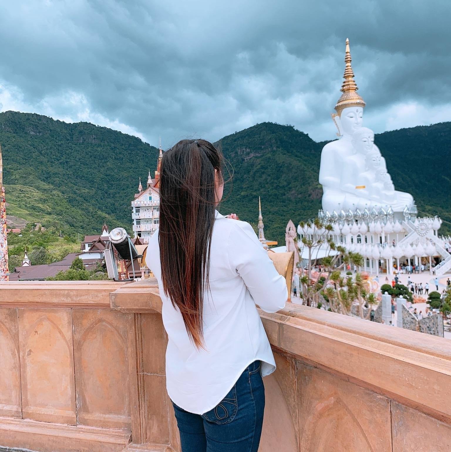 Praew Eiei (@Praew2533) • Facebook, Connect with friends