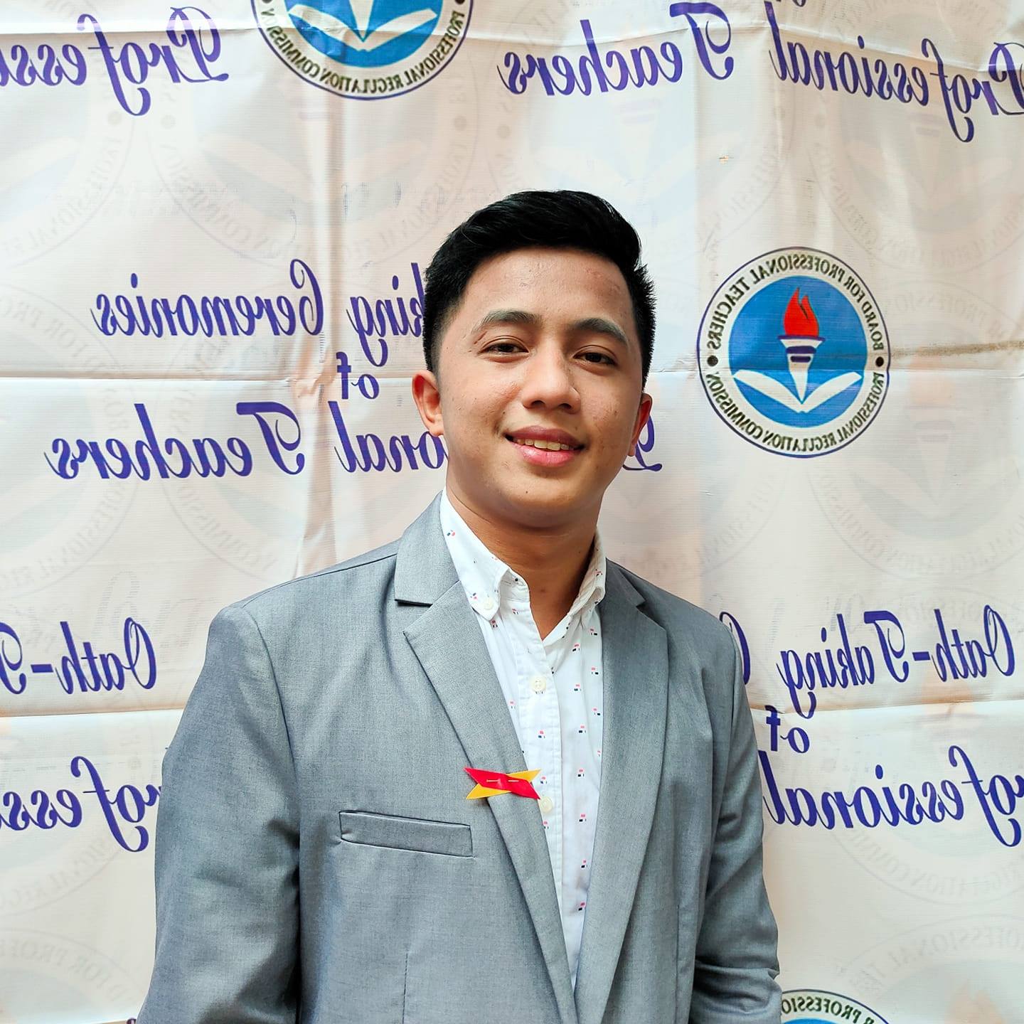 Jhay-r Dela Cruz