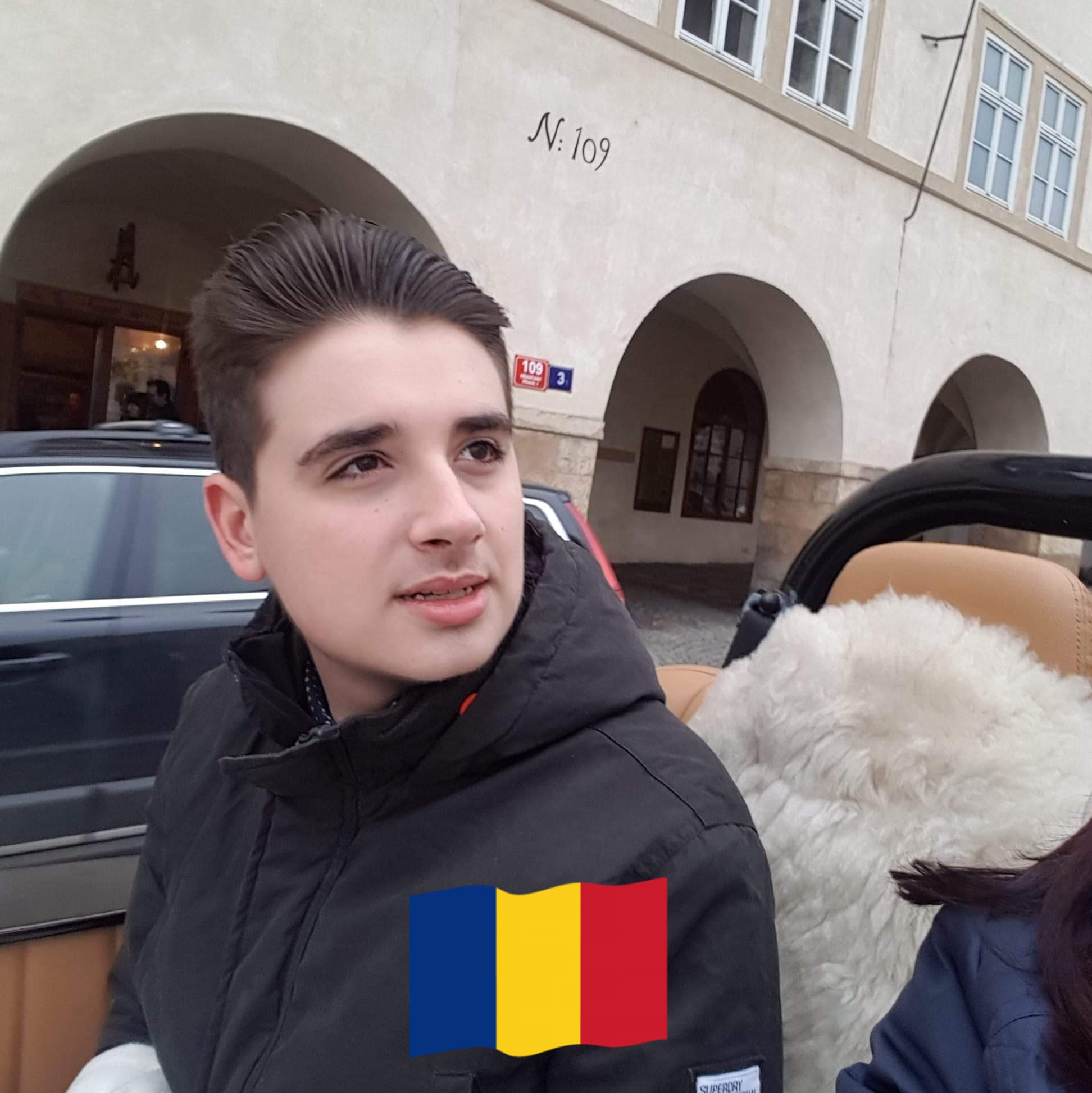 Grup Pepinierele Roman, întreținerea și altoirea pomilor și arbuștilor ...