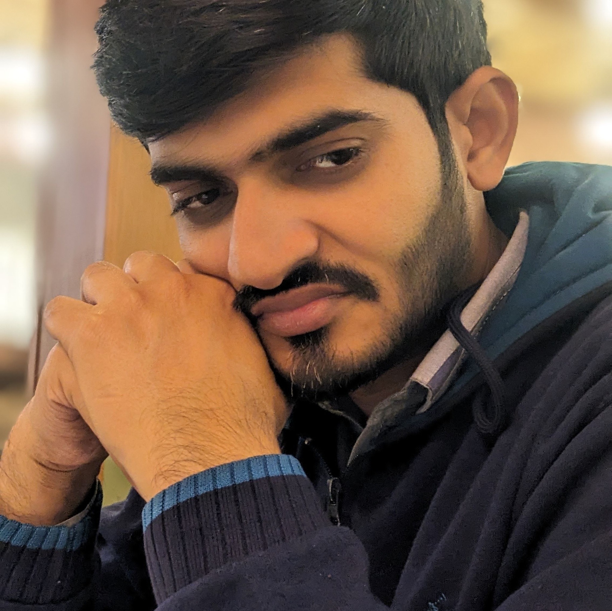 Ikhtilaf-e-raaye apni jagah, magar jab dil milte hain to mohabbat se ...