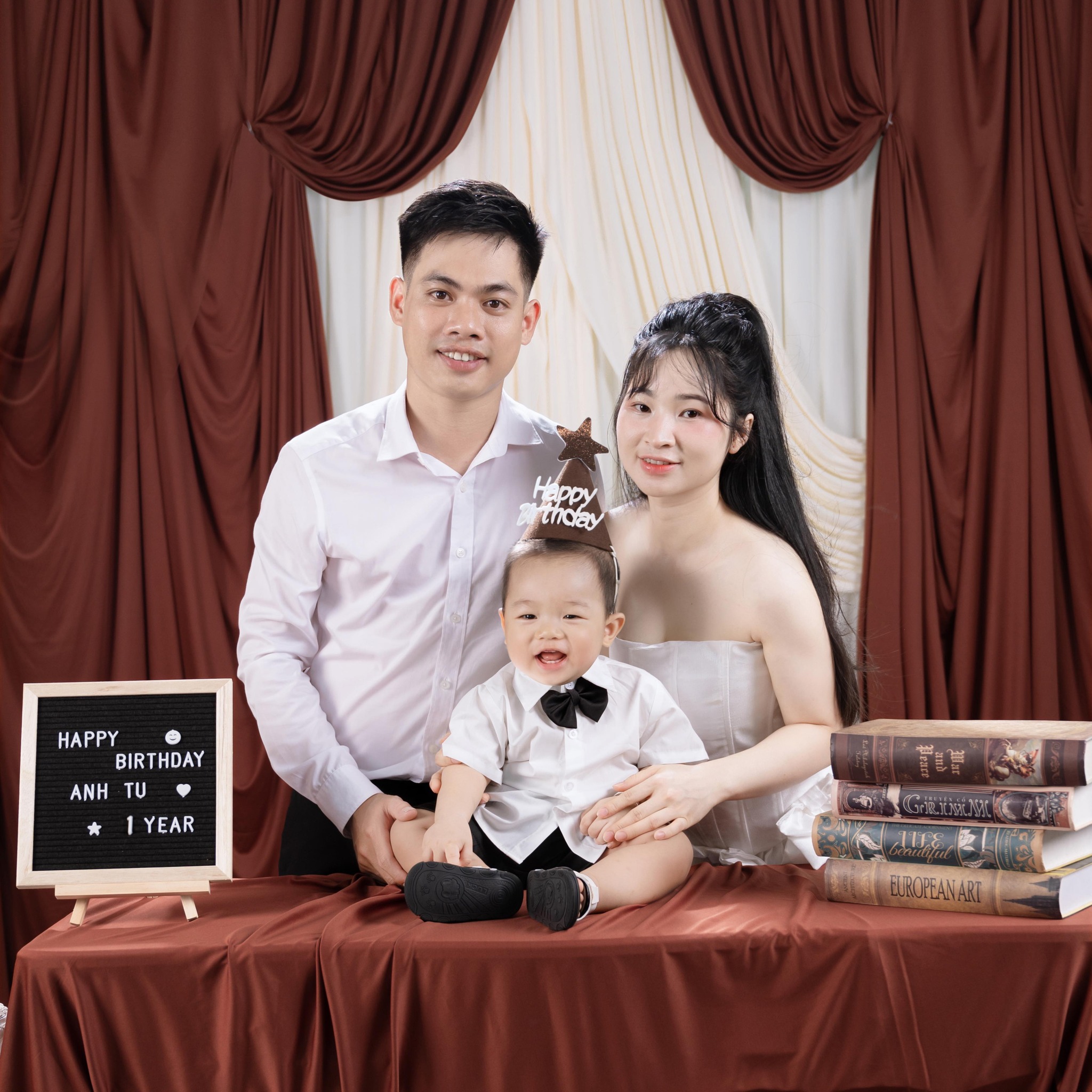 Bé bé mà Hồng Hoa đá giỏi ghê Trận bán kết sáng mai giữa Đak Đoa và Vân ...
