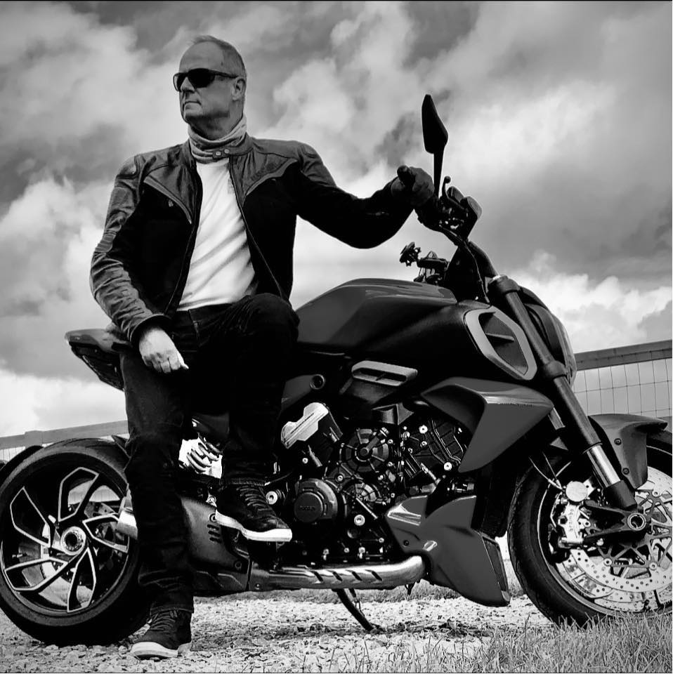Ducati Diavel V4 | Tidy tail taken care of this week | Facebook