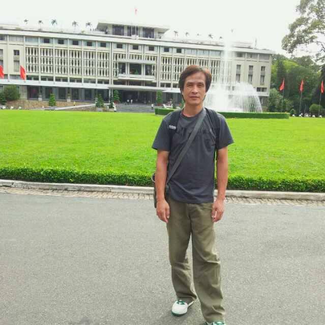 香港司機招聘群 | 誠聘28座旅遊巴司機 | Facebook