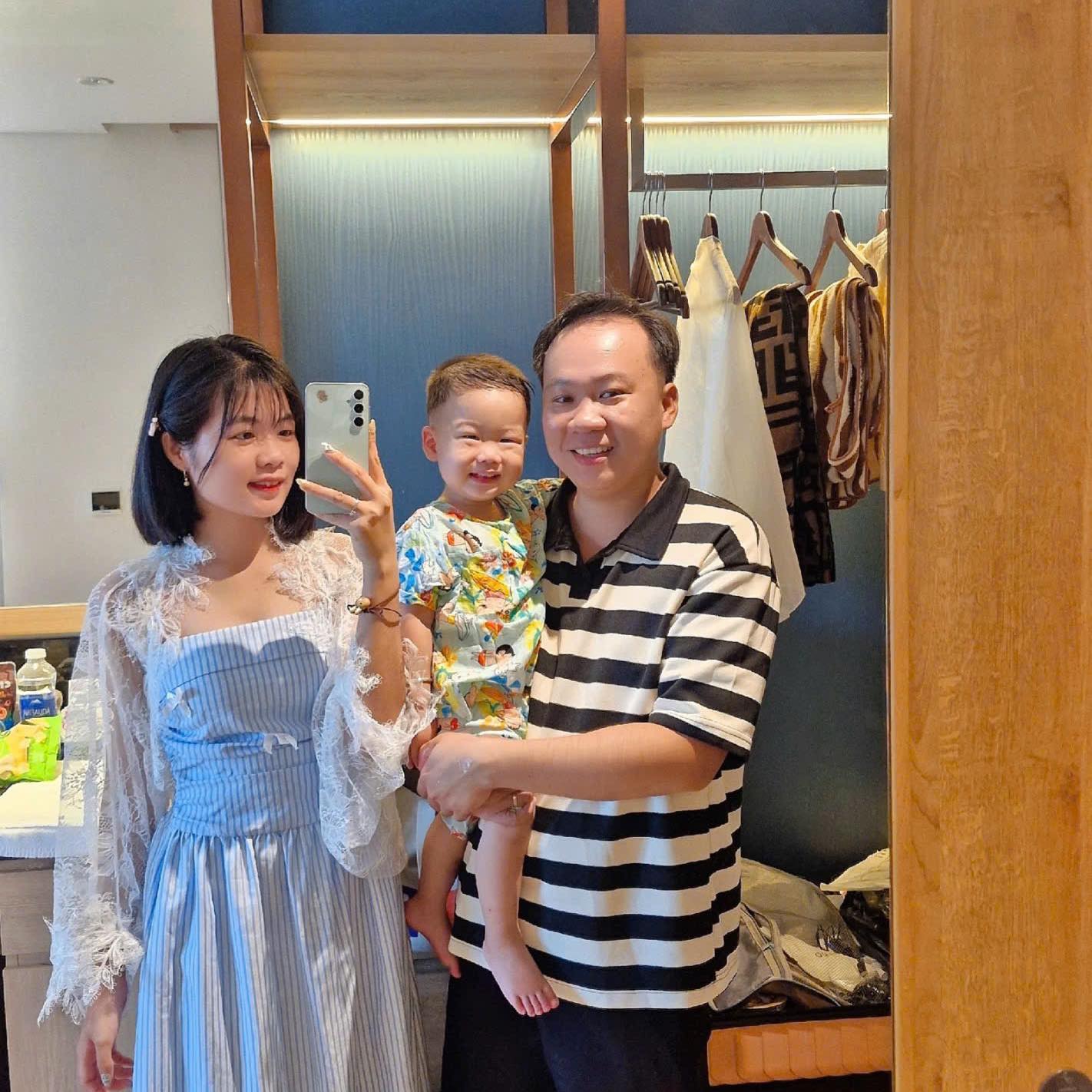 cần tìm giày zocker size 42 khu vực SG Q12 | Facebook