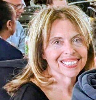 Mariska Hargitay Fans | You've probably seen hundreds of red stop signs ...