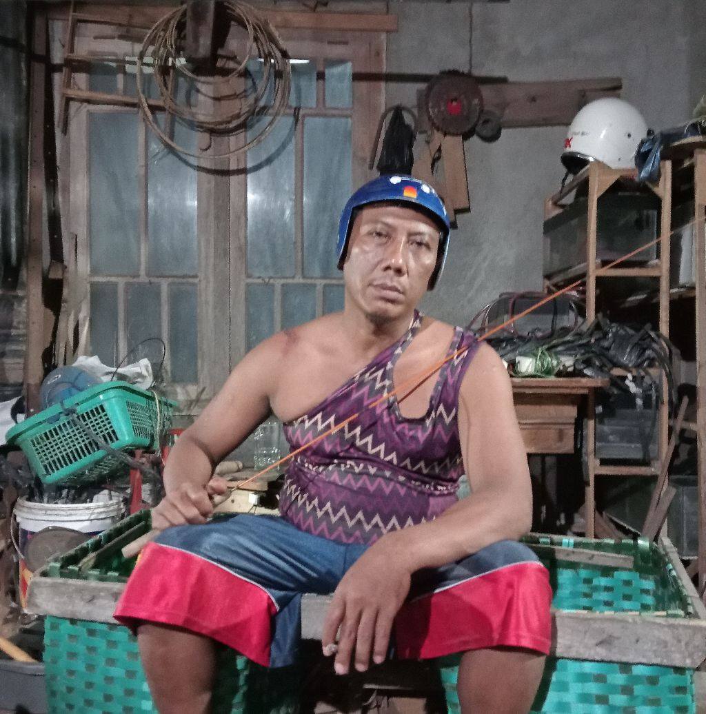 Jalan yang baru diaspal di Desa Kore, Kecamatan Sanggar, Kabupaten Bima ...
