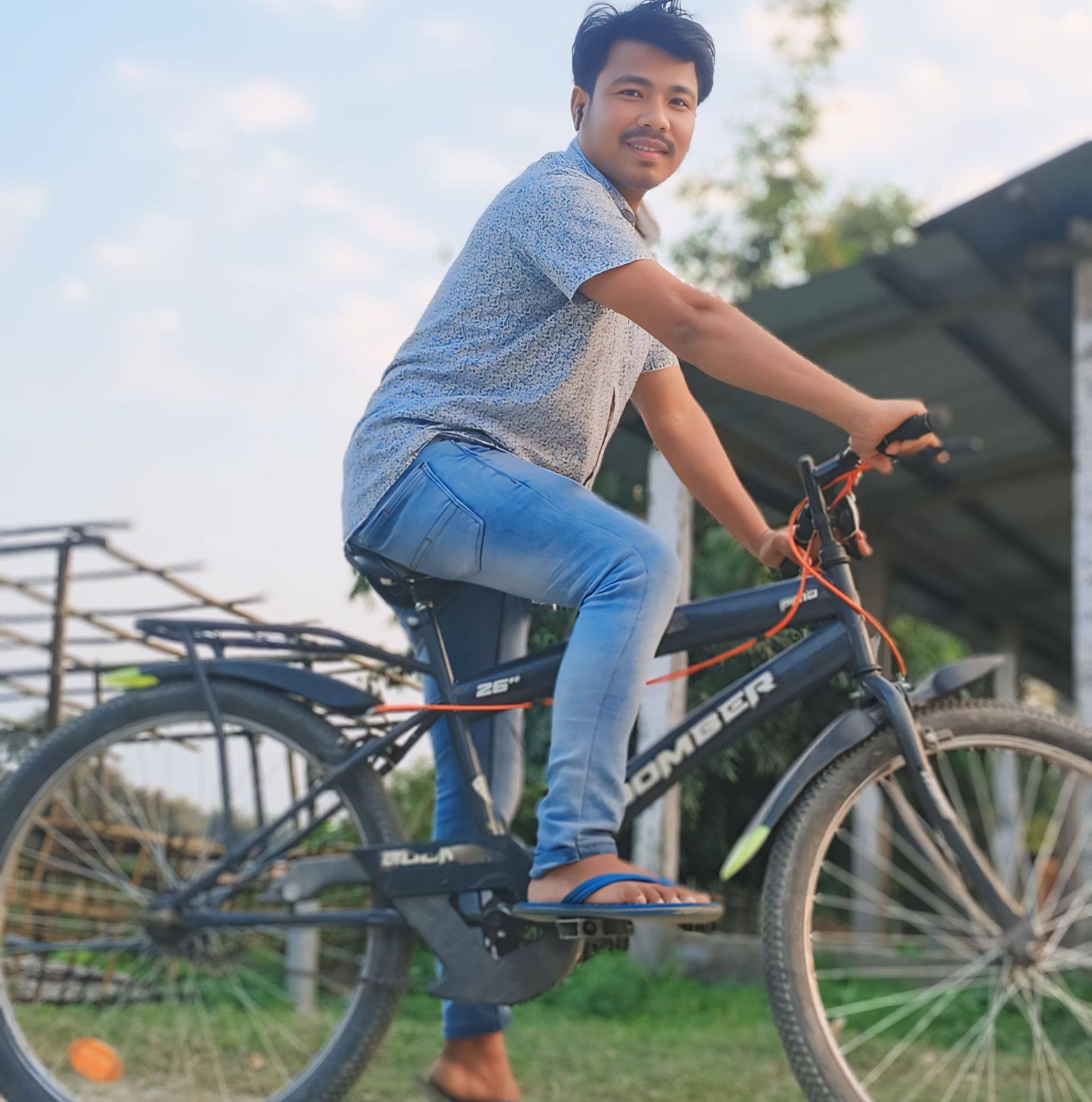 কোলে নিতে হবে না হলে কান্না করে দেবে 🥺😗#viral #reels #viral # ...