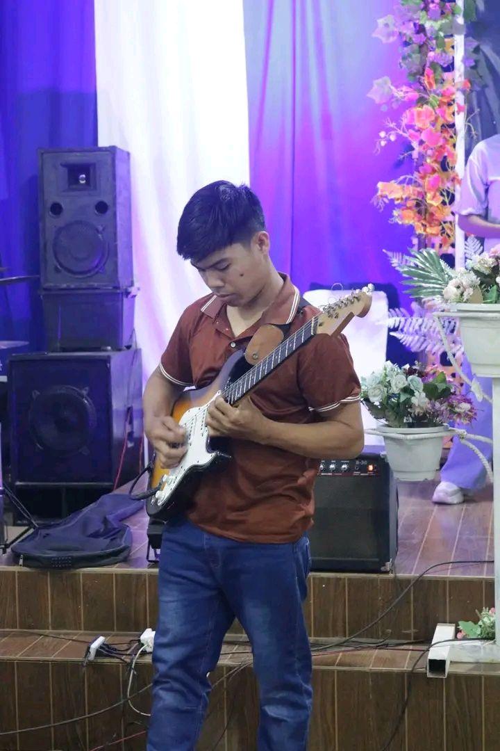 🎧 Stage monitor ba o in-ear monitor? Ano pinagkaiba? Simple: Stage ...