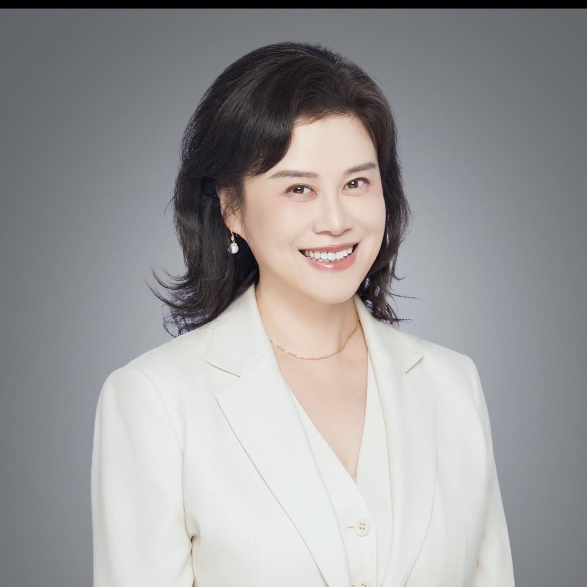 徐逸庭