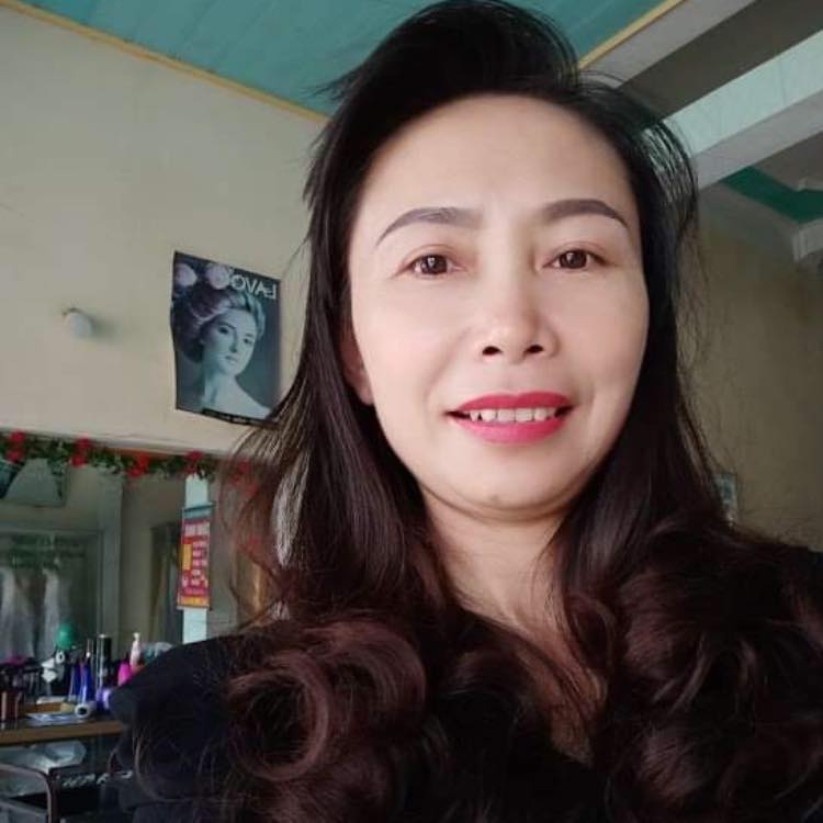 Lieu Dinh - Buổi chiều nay em chống lịch ACE chụp ảnh ,... | Facebook