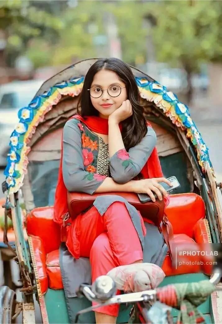 মাত্র ১১৯০ টাকায় কোল বালিশের কাভার সহ ৪ পিসের বিছানার চাদর PRIYO Decor ...