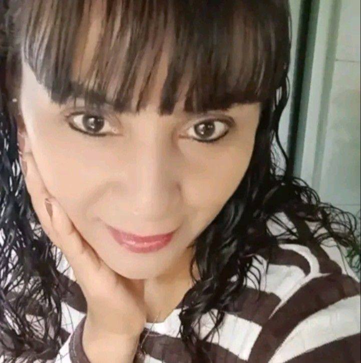 Alejandra Rous Lara Ruelas (@sonia.lararuelas) • Facebook, Connect with ...