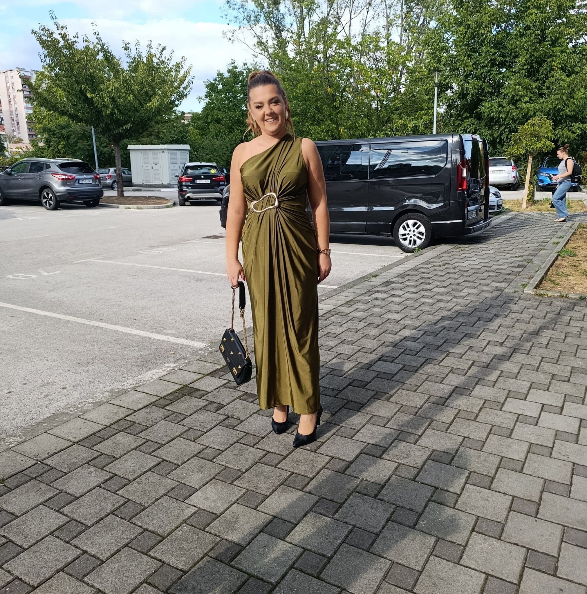 💄💇‍♀️ TRAŽIM U TUZLI! 🌸 | Facebook